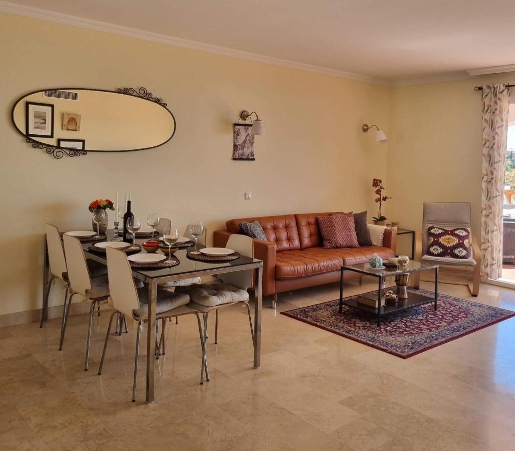 Elegant Apartment With Fantastic Views At The Top Of Calahonda Sitio de Calahonda Екстериор снимка