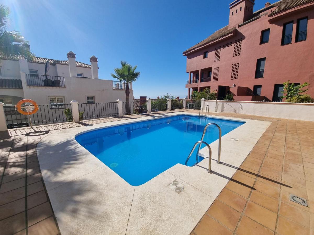 Elegant Apartment With Fantastic Views At The Top Of Calahonda Sitio de Calahonda Екстериор снимка